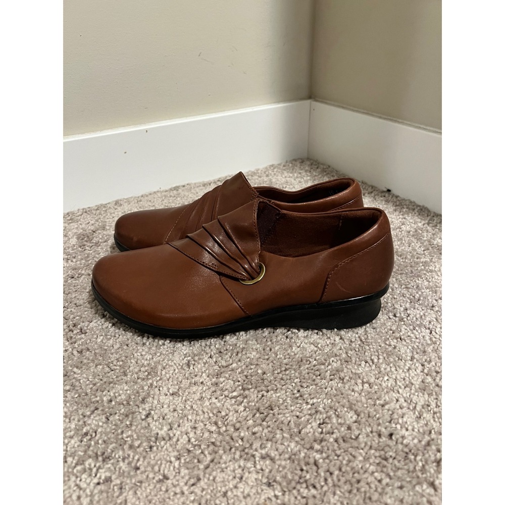 Clarks Collection Ultimate Comfort Brown Leather Pleated Loafers Womens 9 M